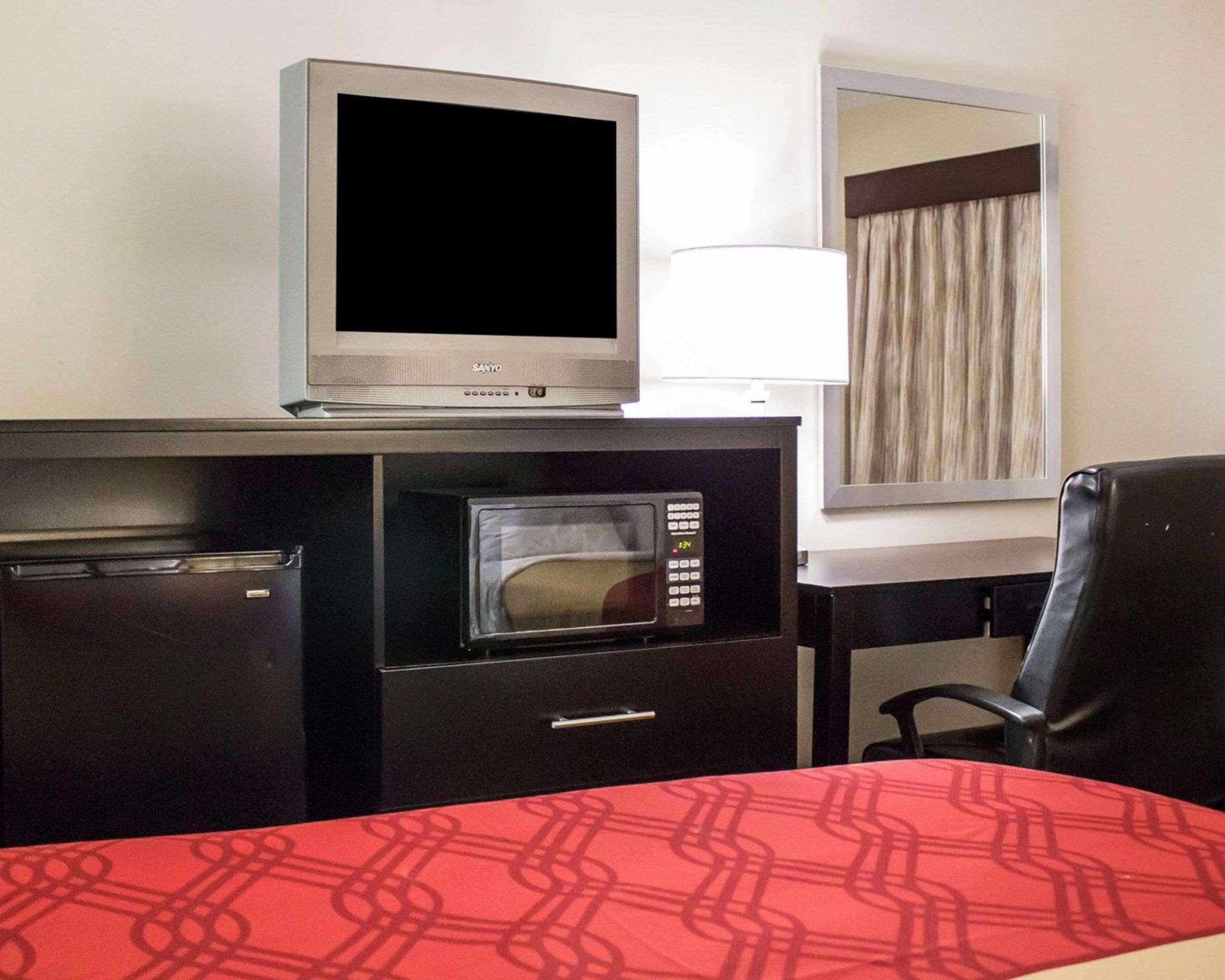 Econo Lodge Columbus Buitenkant foto