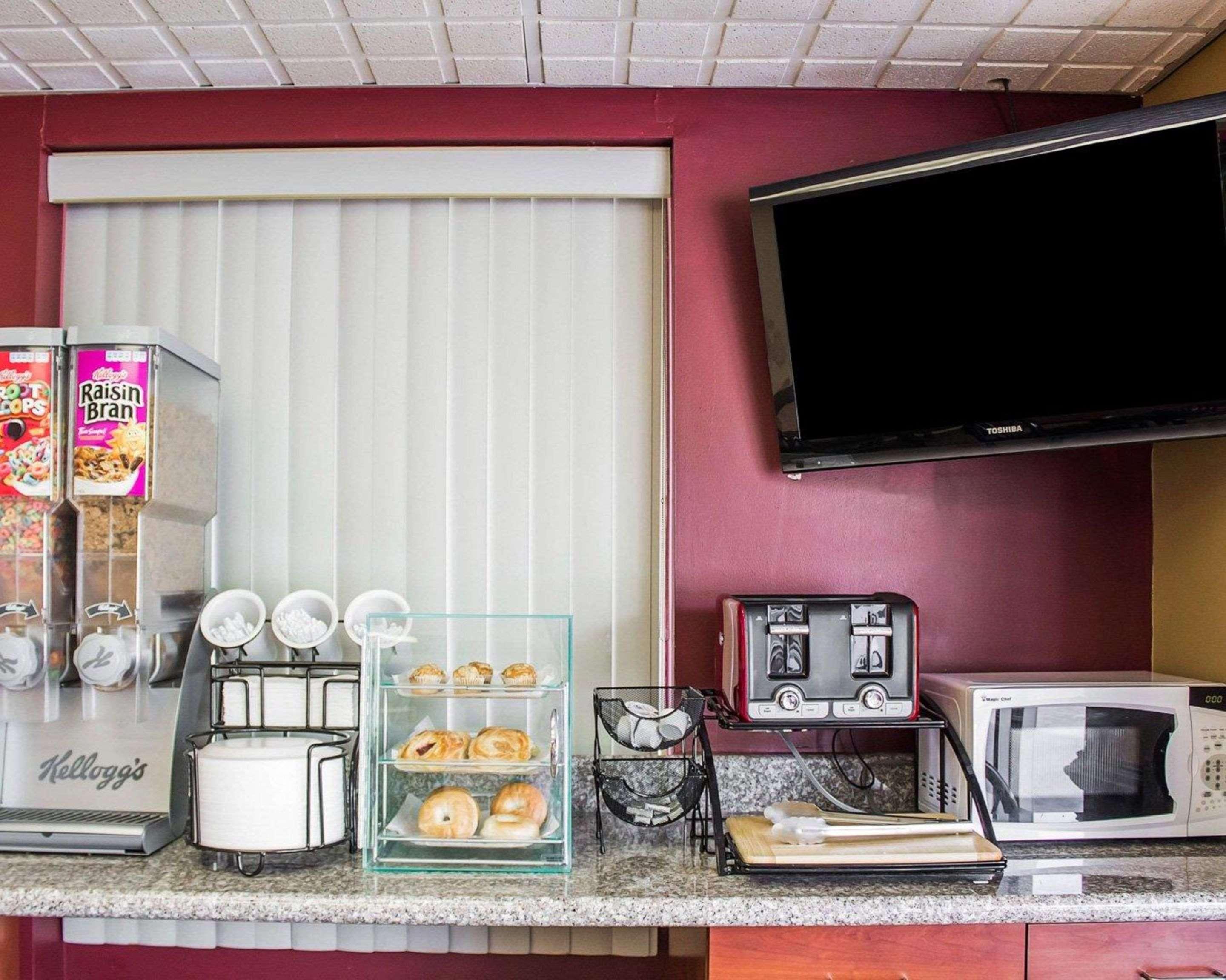 Econo Lodge Columbus Buitenkant foto