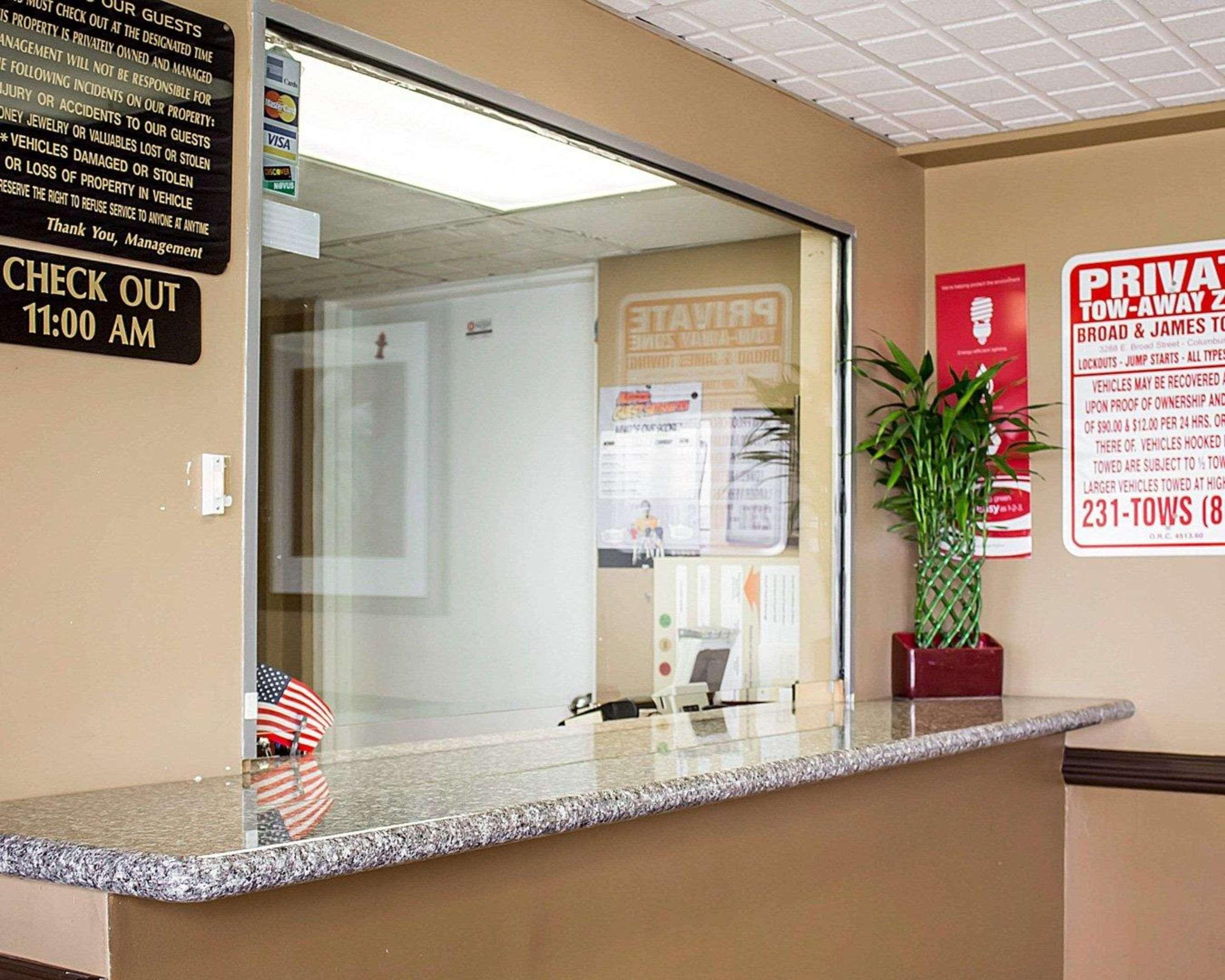 Econo Lodge Columbus Buitenkant foto