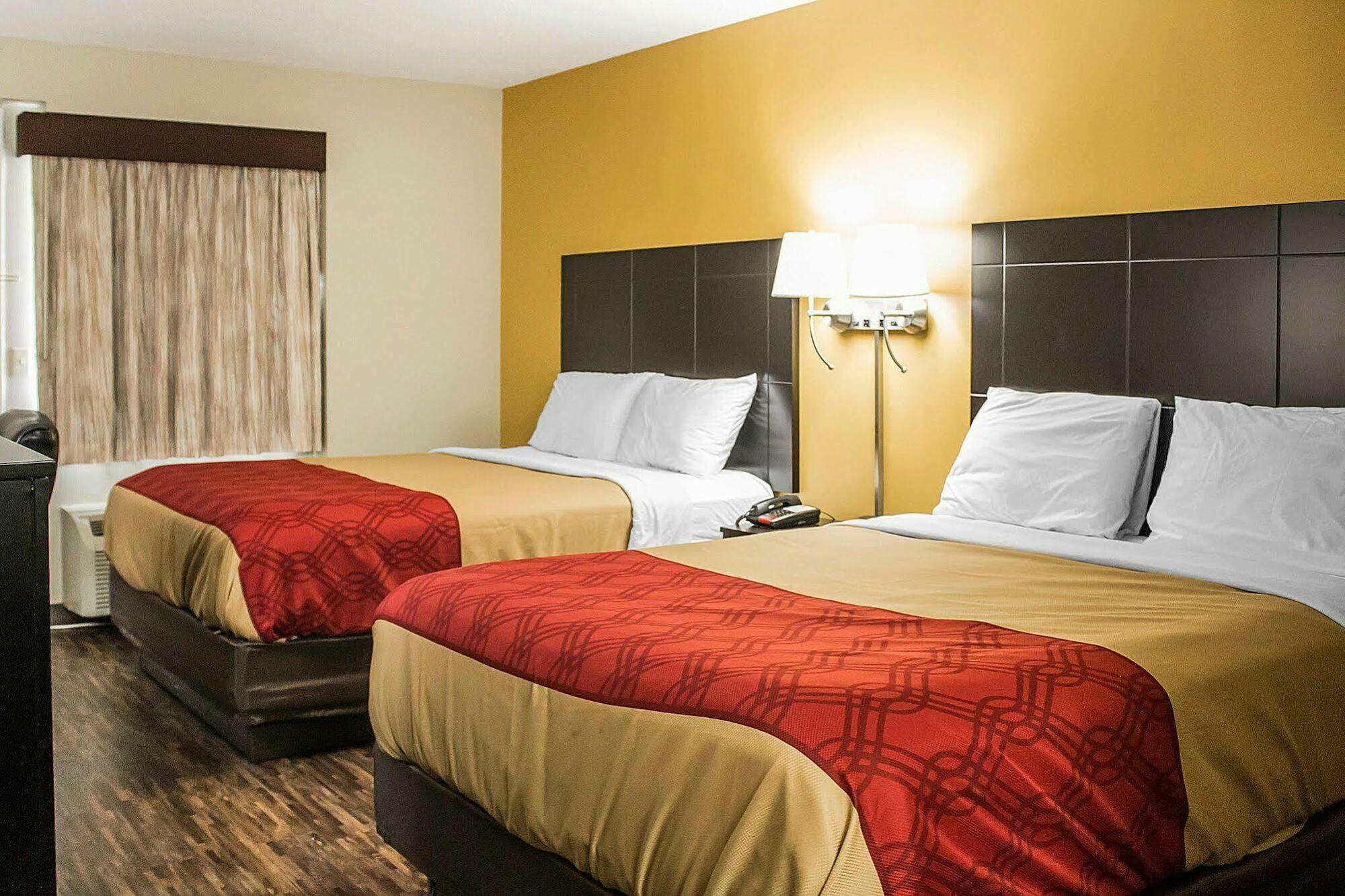 Econo Lodge Columbus Buitenkant foto